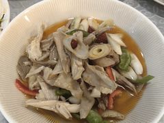 -汗腾格里·风味餐厅(新疆驻京办店)