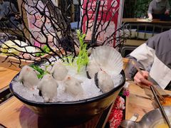 -湊湊火锅·茶憩(杭州湖滨银泰in77店)
