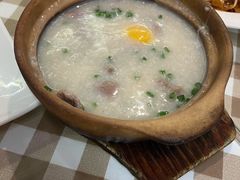 荔湾艇仔粥-新大咀港式茶餐厅(宝山万达店)