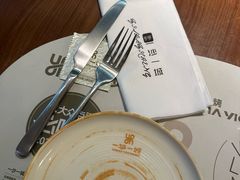 餐具摆设-一沙一城·岩烤牛扒(深圳首店)