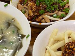 -中和裴氏蹄花(府河路店)