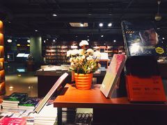 -新华书店(印象城店)