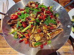 -霸气大叔干锅鸭头·龙虾烧烤·川菜·赛事直播(三里屯店)