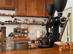 -Line来恩咖啡(石厦花园店)