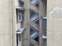 -白象居