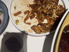 -八府香鸭·啫啫煲(华山路店)