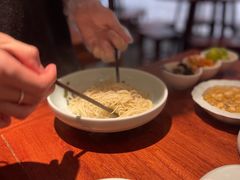 -裕兴记•蟹黄面馆(人民广场店)