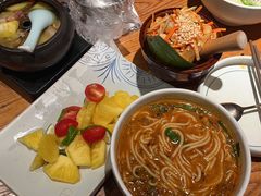 青柠檬拌鲜菠萝-云海肴·汽锅鸡·云南菜(高德置地店)