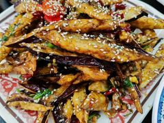 -郑小二山东特色炒鸡店(红小巷店)