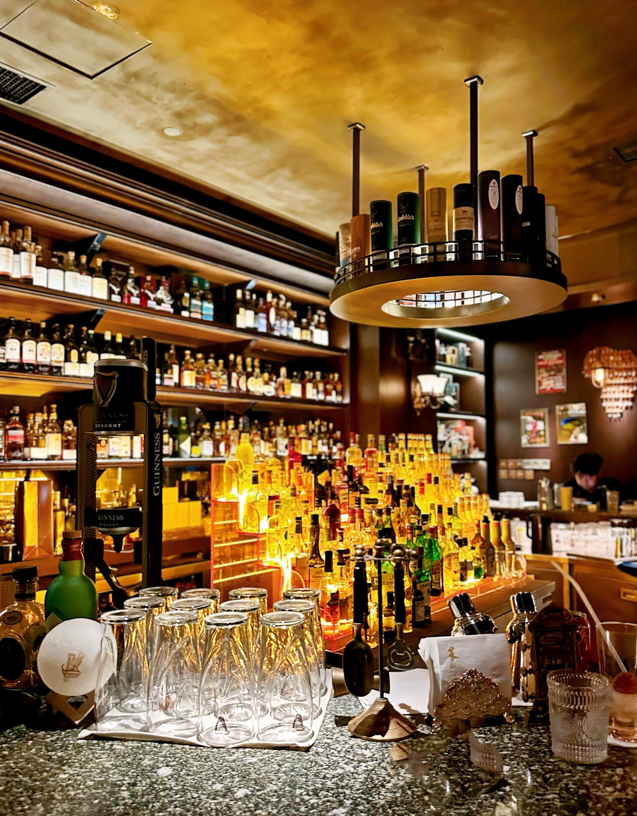 莱bar|whisky 酒吧 |富家千金酒