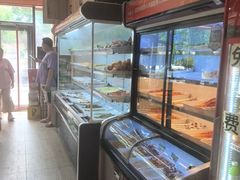 -哈尔滨小酒馆·鲜肉现穿自助烧烤(康新花园店)