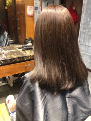 点击看大图 -T.1 hair salon烫染接发