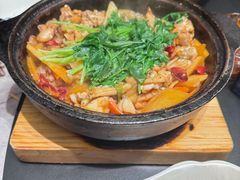 -金太阳海鲜烧烤·本地人餐厅(星海公园店)