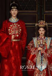 点击看大图 -挪娅婚纱摄影皇家会所