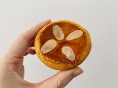 芋泥蛋黄酥-鲍师傅糕点(西站店)