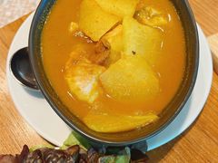 -Chom Cafe and Restaurant