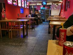 大堂-友情岁月·火锅鸡