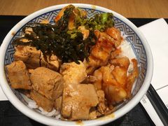 麻婆豆腐鸡肉饭-吉野家(深圳超多维科技大厦分店)