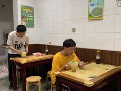 大堂-覃肥叔桂林米粉(粮道街店)