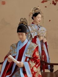-都市丽人婚纱摄影