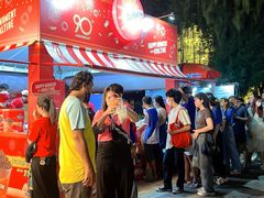 -皇家田广场(อนุสาวรีย์ทหารอาสา)