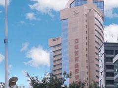 -深圳富苑皇冠假日套房酒店