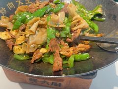 -费大厨辣椒炒肉(龙湖洋湖天街店)