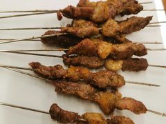 牛肉串(铁签)-回·龙虾铺·盆盆蟹·烧烤大排档(回龙观店)