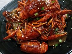 -巴厘龙虾·榜首油焖大虾(音乐学院·沿江酒馆店)