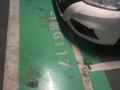 -荟聚西红门购物中心-停车场