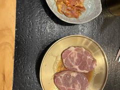 -臻牛烤肉