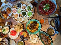 -包整·丝娃娃(一览甲秀楼风景店)