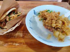 粉蒸牛肉咔饼-豆相识•九九豆腐脑(牛咡桥店)