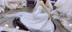 -莫小姐婚纱