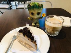 -Fridi Patisserie Cafe