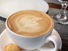 -卡普里披萨·牛扒·下午茶