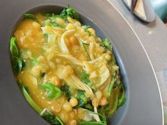 豌豆黄浸豌豆尖-半山腰·云南菜(侨福芳草地店)
