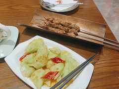 -盾亚新疆餐厅(松江万达广场店)