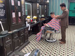 -海文先生国潮烫染男士理发馆