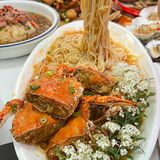 在青岛！路过一定要去吃的海鲜大排档！