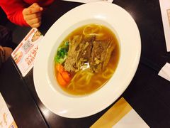 -康师傅私房牛肉面(马泉营奥莱店)