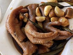 陈醋鸡爪-旋转餐厅