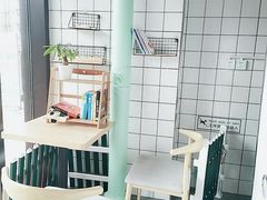 -蜜蜂小象·榴莲千层蛋糕(时代汇11栋店)