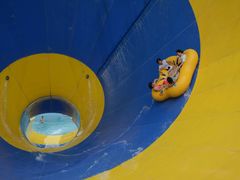 -平江亚马逊水上乐园