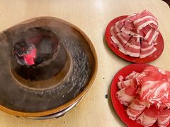 -洞庭洲·防空洞火锅·铜锅涮肉·烧烤(新百广场店)