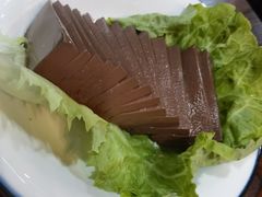 -虾弄弄海派小龙虾·牛羊蝎子火锅