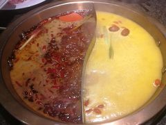 -小天鹅火锅·一线江景洪鼎旗舰店(洪崖洞店)
