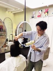 -慕名造型