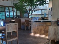 -蜜桃餐厅·伴山(湖滨商业街店)