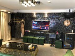 -微觅·潮HIGH轰趴馆(望京SOHO麒麟社店)